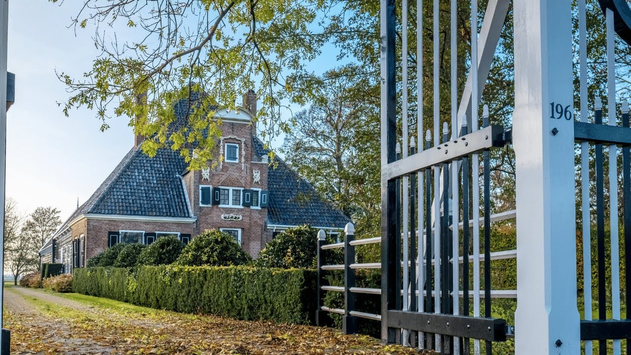 Boerderij 'De Eenhoorn' te koop: de mooiste woonboerderij van Nederland!