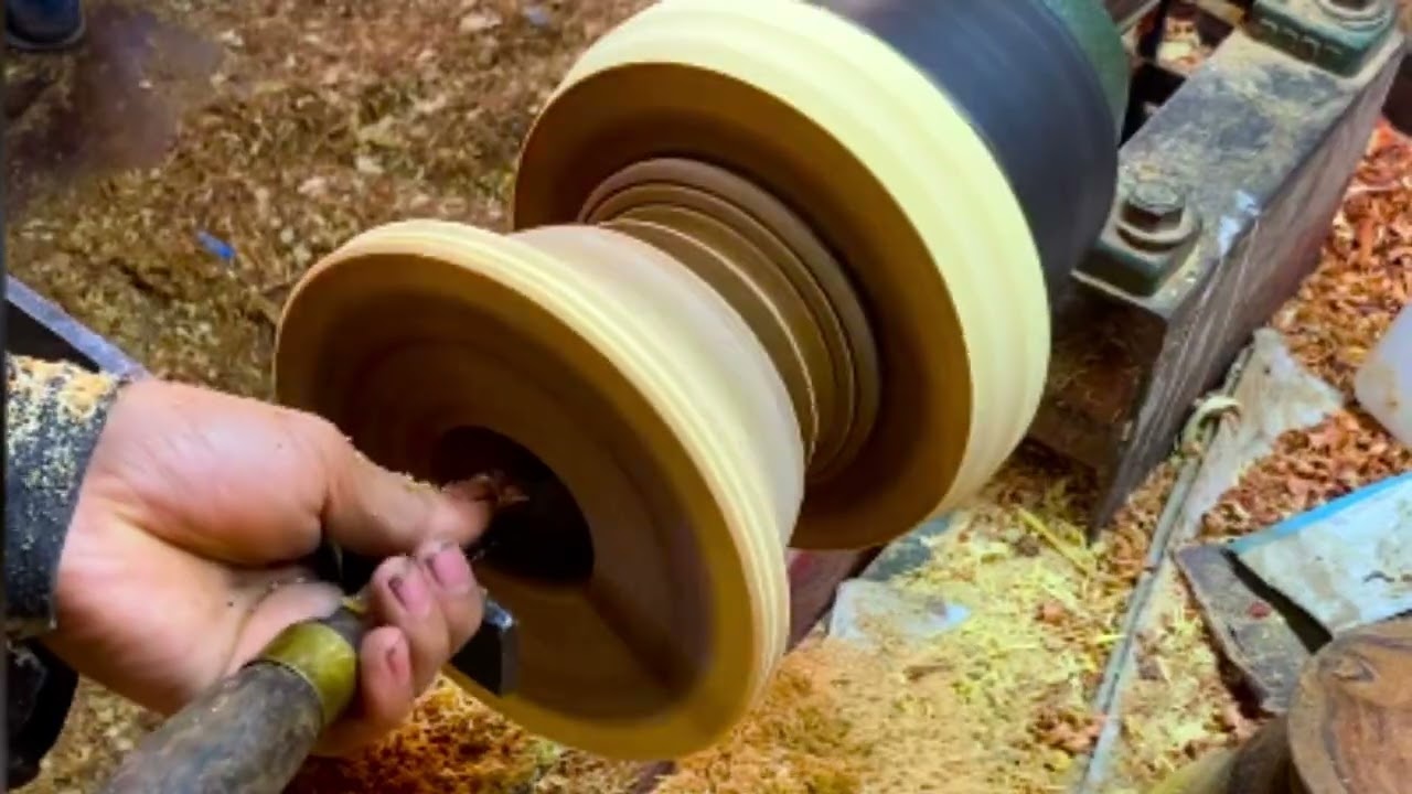 Best Skill of wood 🪵 turning 😍😍
