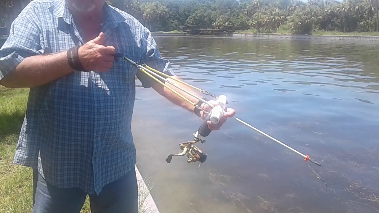 SLING SHOT WITH FISHING ARROW
