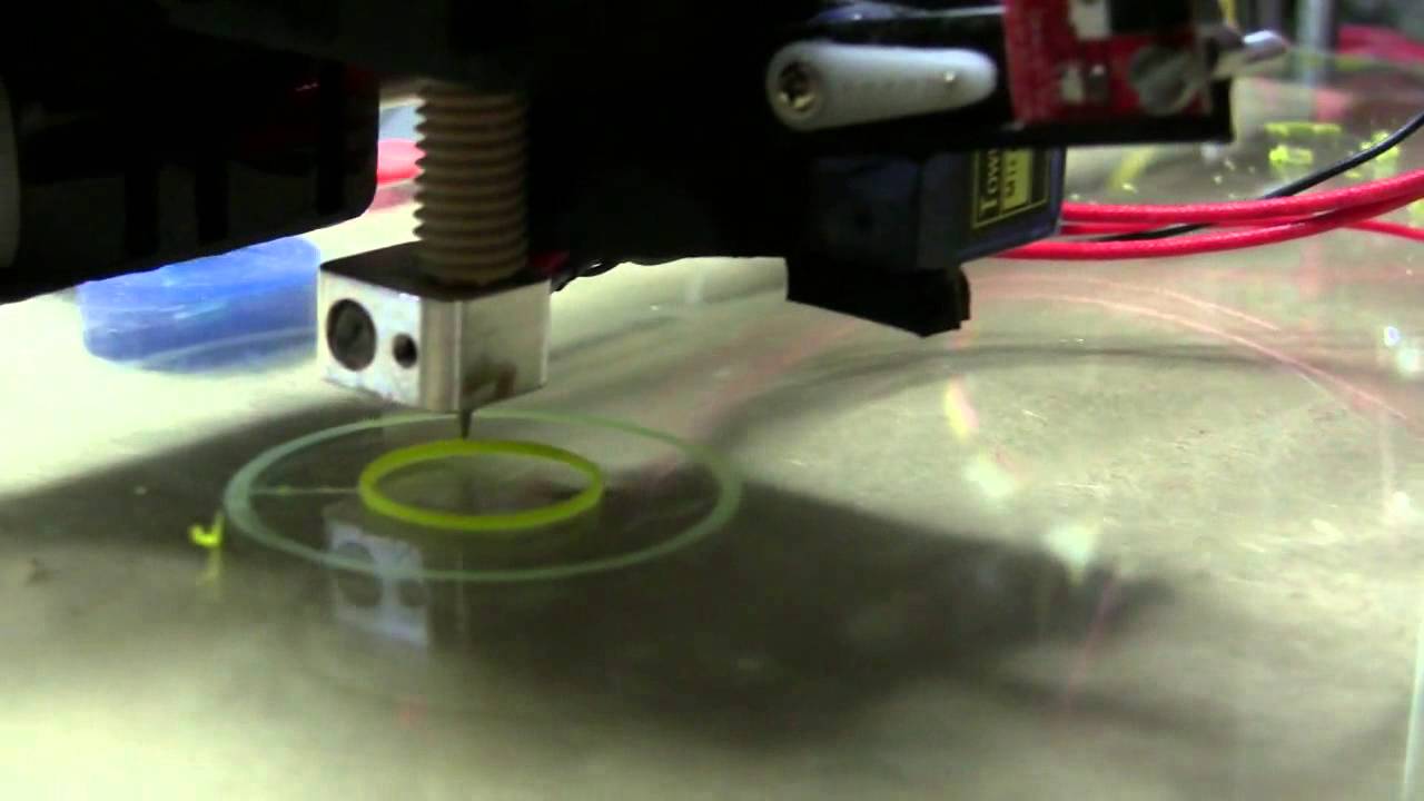 Prototype imprimante 3d sur base de tiges filetées