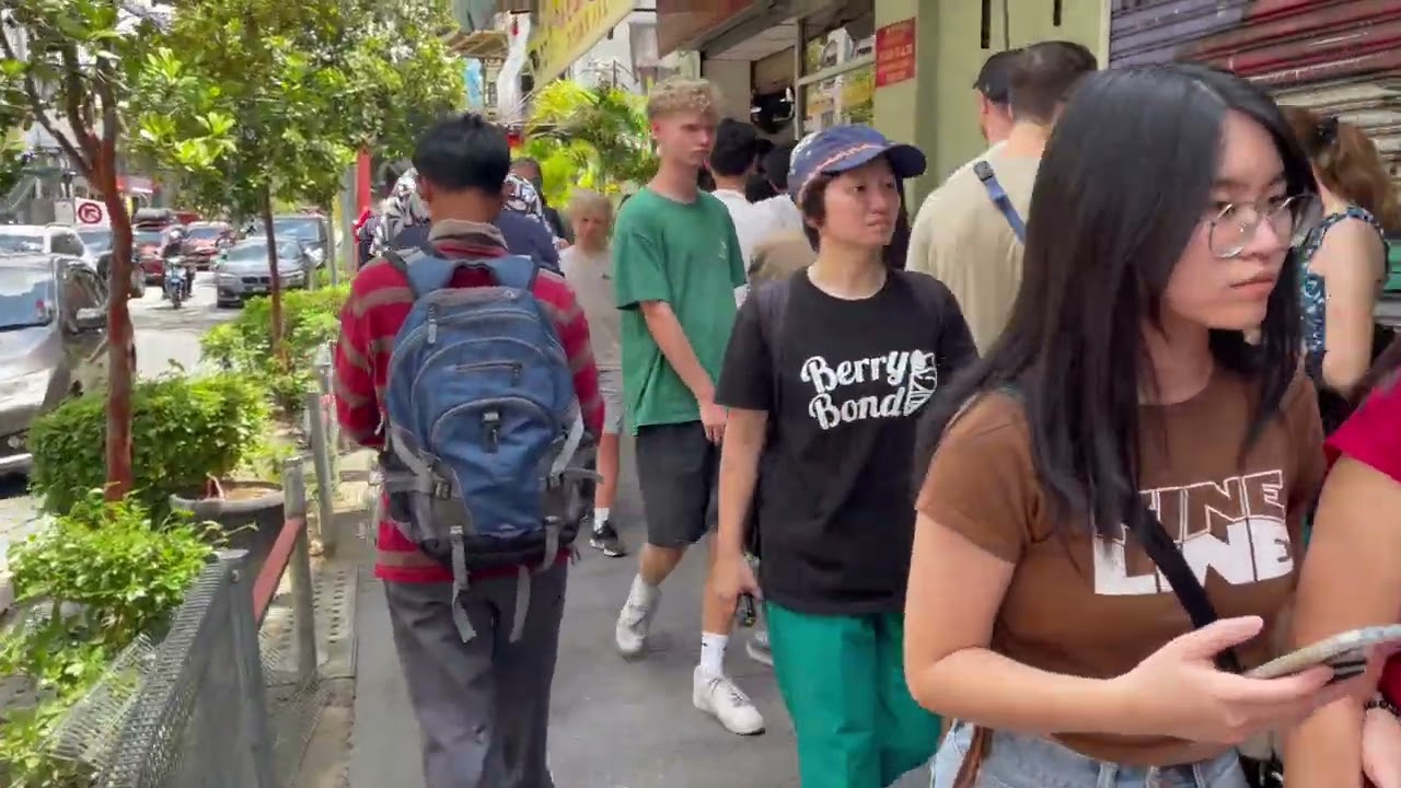 This Is the REAL Kuala Lumpur! 🇲🇾 Central Market to Chinatown Walking Tour