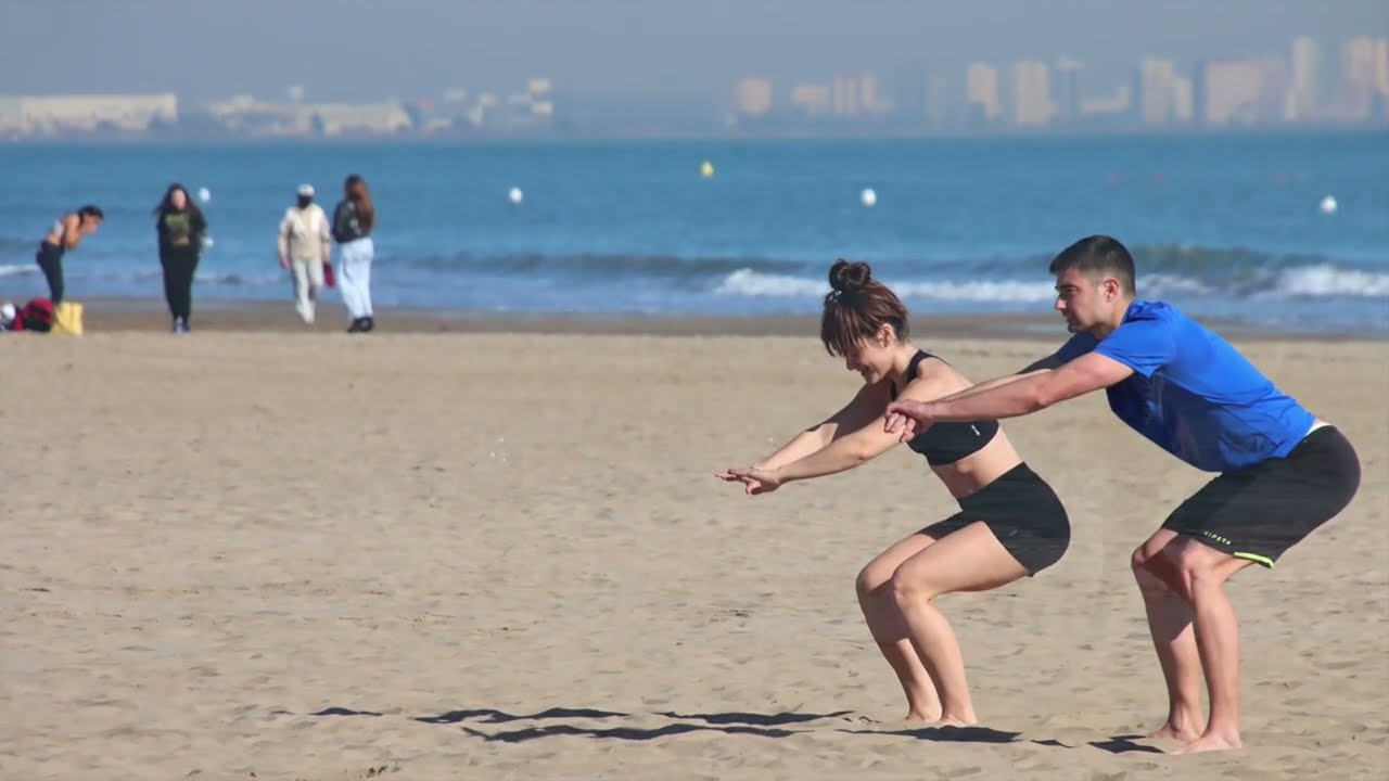 Un paseo por Malvarrosa Playa de Valencia 1080p