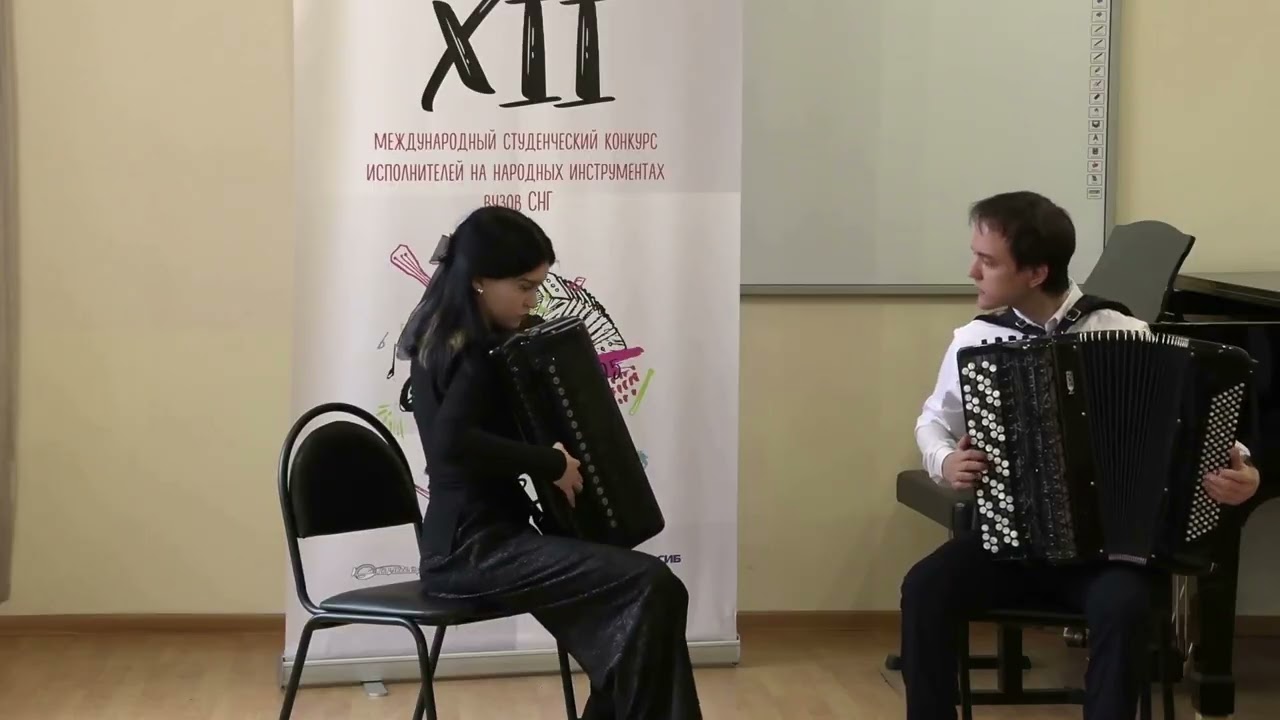 Миша и Алина Хлебновы