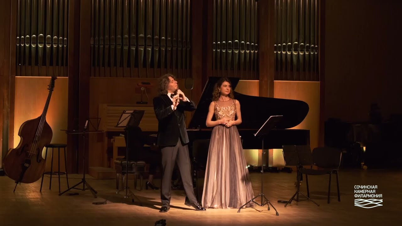 Elena Kupatadze. Soir païen by Philippe Gaubert.