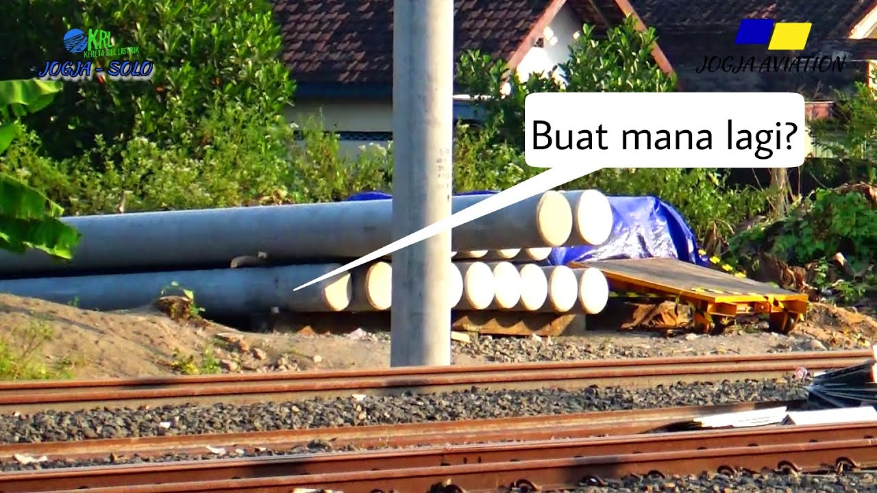 PROGRESS KRL JOGJA SOLO DI STASIUN SROWOT