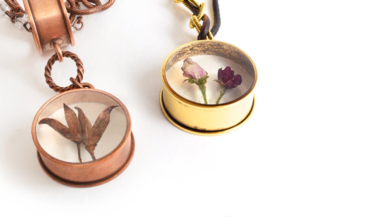 Artbeads Quick Tutorial - How to Embed Organics in Resin with Becky Nunn