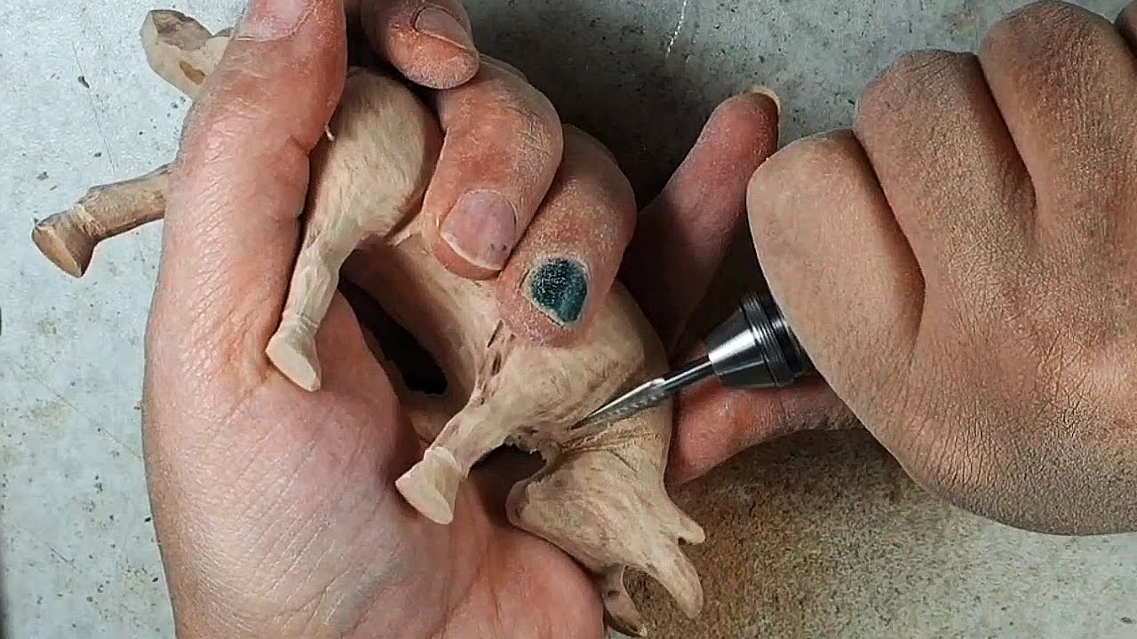 Резьба по дереву быка с помощью Dremel