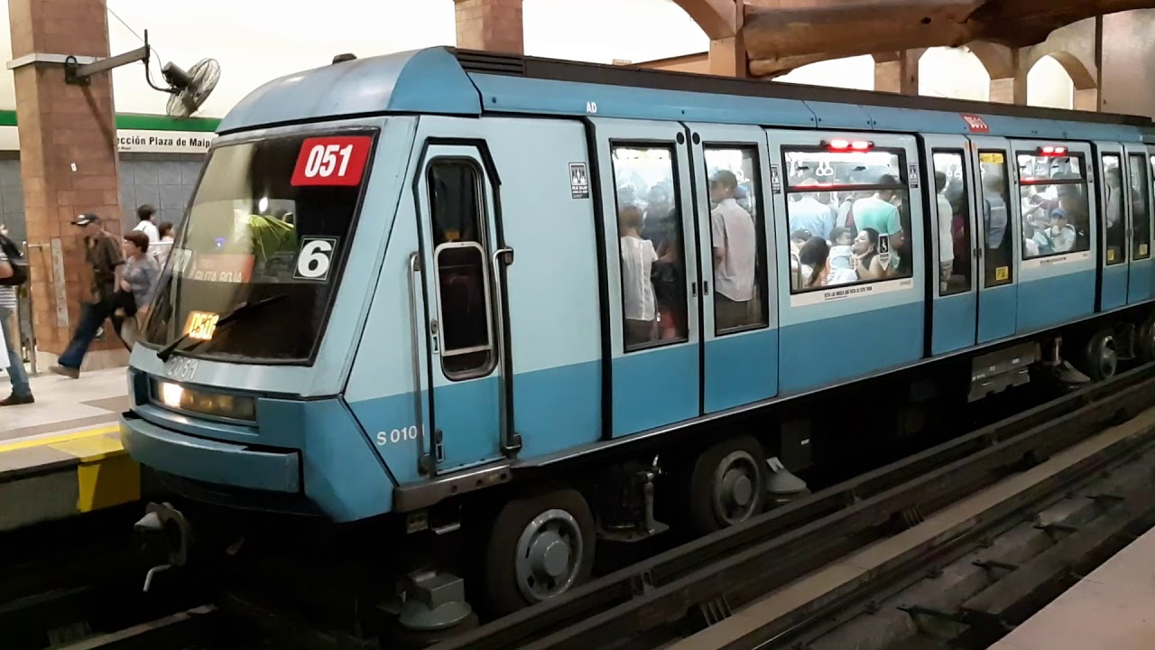 Tren GEC-Alsthom NS-93 2051 en Santa Ana L5
