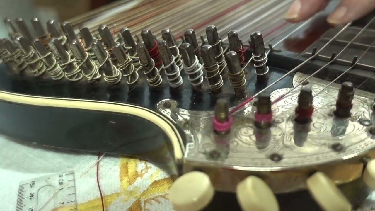 HOW TO RE-STRING A CONCERT ZITHER