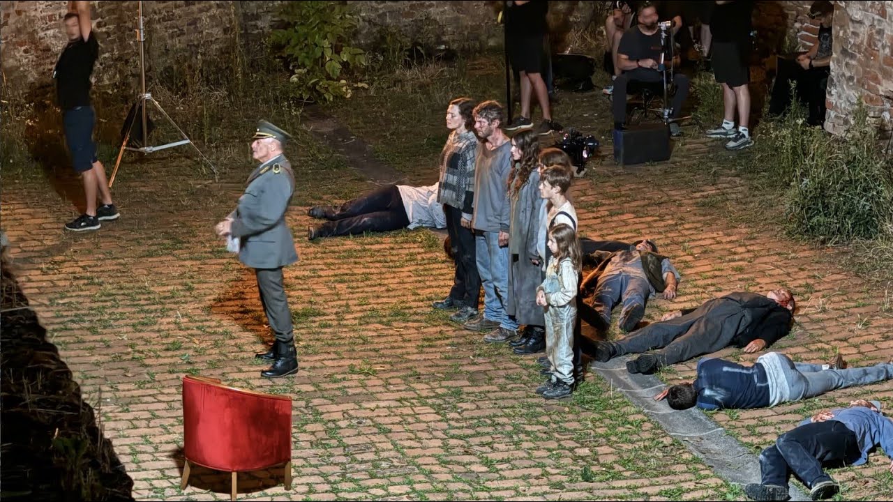 Sa snimanja „260 dana“ – Armand Assante kao oficir JNA