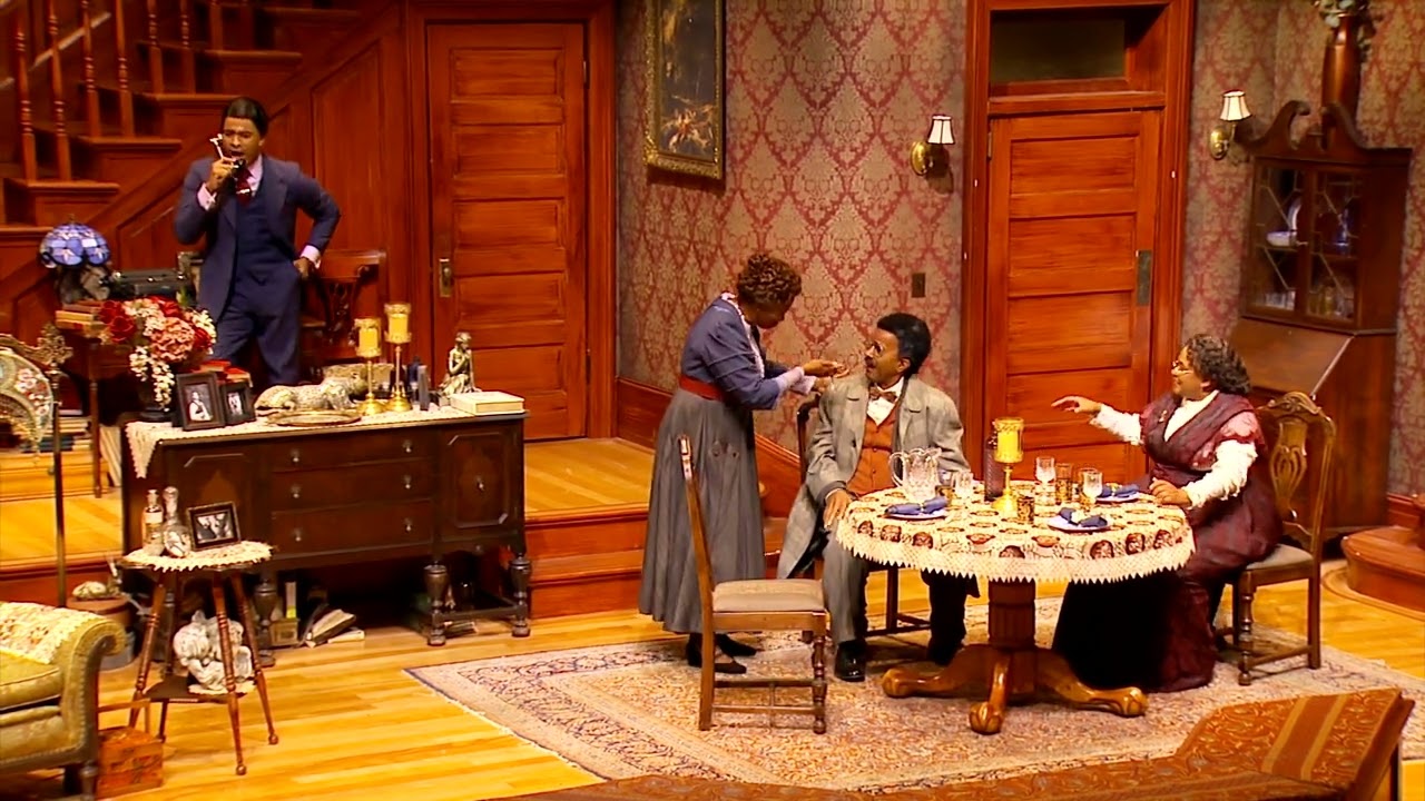 ARSENIC AND OLD LACE at Court Theatre - A man inquires about a room for rent