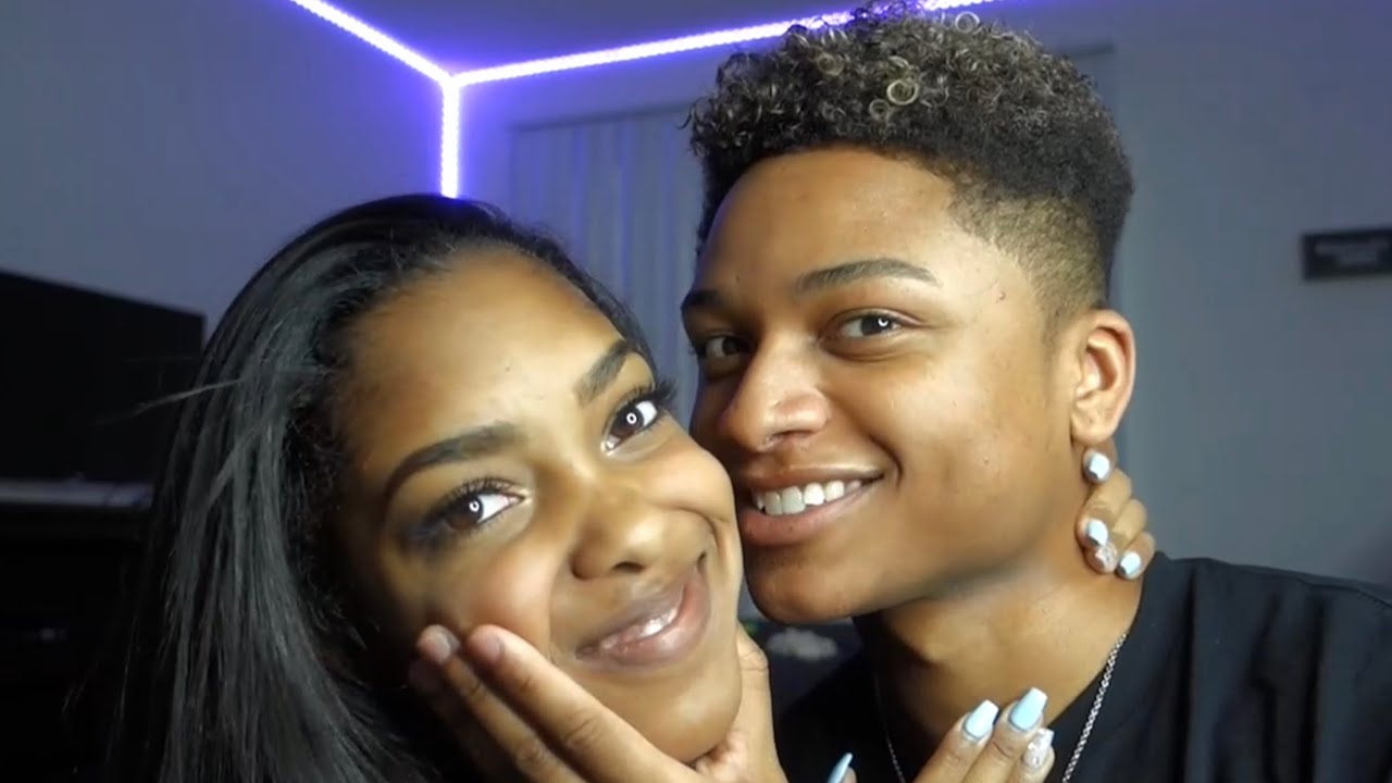 CHAPSTICK CHALLENGE WITH MY GIRLFRIEND | Andre Swilley