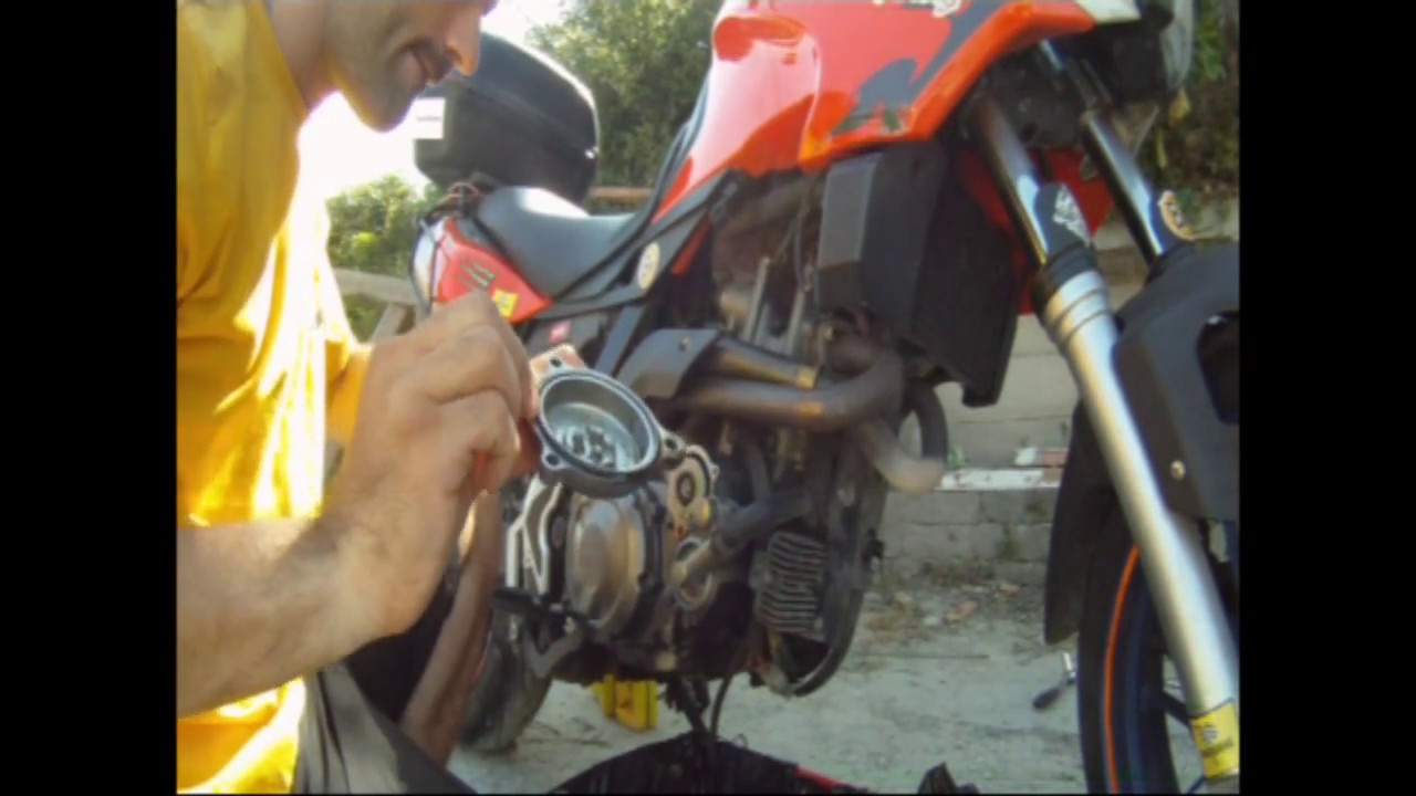 Cambio Olio e Filtro Aprilia Pegaso Strada 660   Rec By Midland Xtc www inmotoper wordpress com