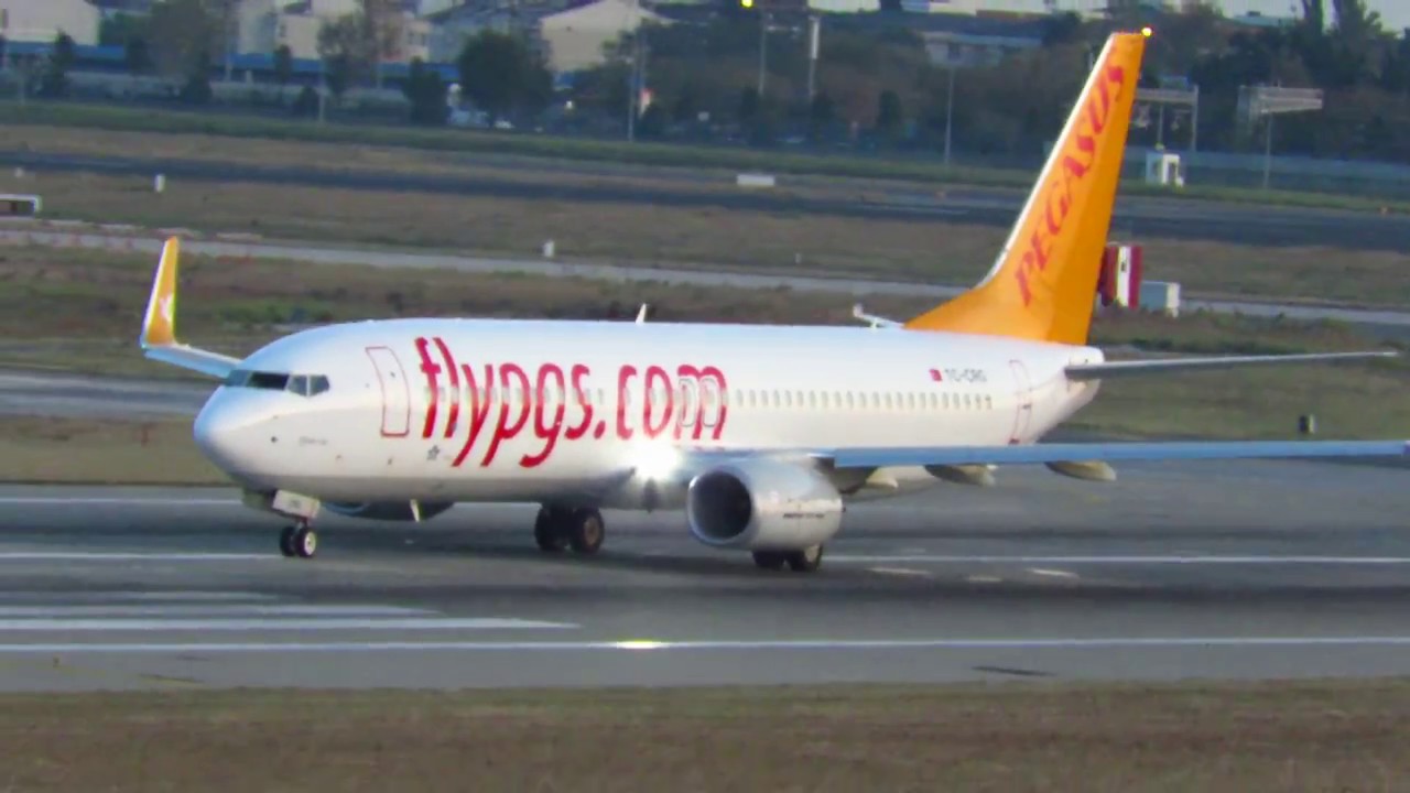 Pegasus Hava Yolları Boeing 737 kalkış istanbul Atat&uuml;rk Havalimanı