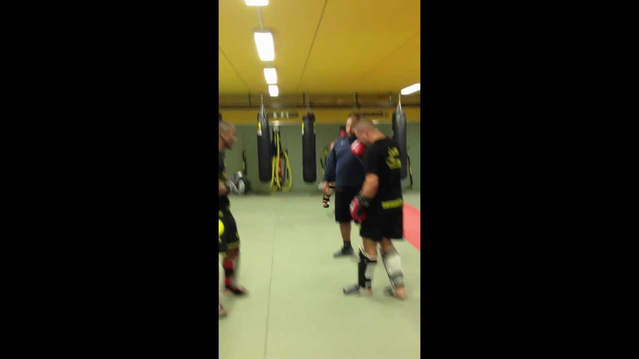 Mikes Gym training Gokhan Saki and Melvin Manhoef