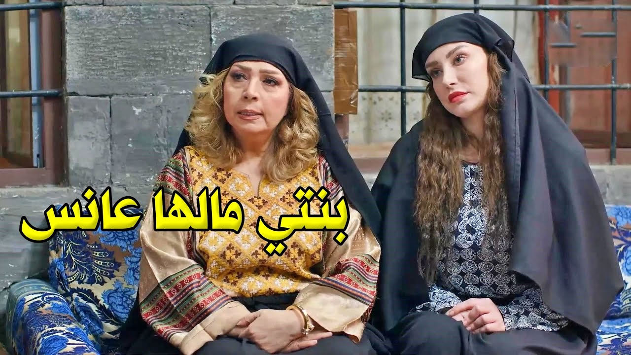 عايرت رفيقتها العانس بعنوستها قام زوجها شاف جمالها وبدلهن ببعض