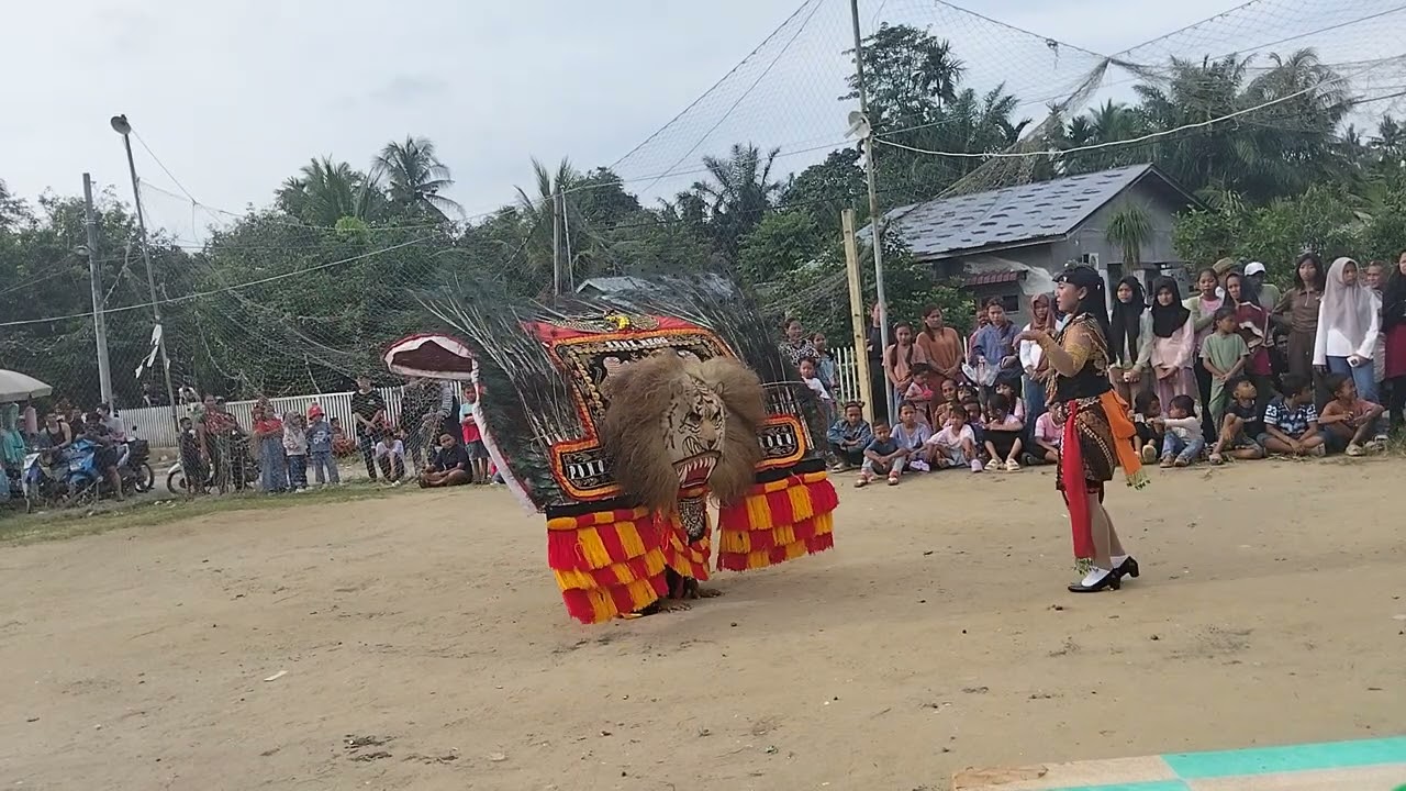 Reog Ponorogo dan tari jatil 