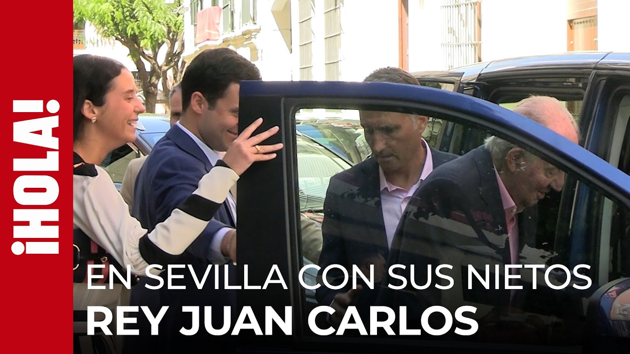 El Rey Juan Carlos, junto a sus nietos Felipe y Victoria, visita Sevilla para una tarde de toros