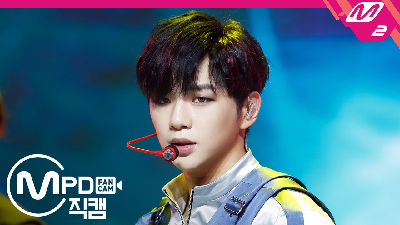 [MPD직캠] 강다니엘 직캠 4K '깨워(Who U Are)' (KANGDANIEL FanCam) | @MCOUNTDOWN_2020.8.13