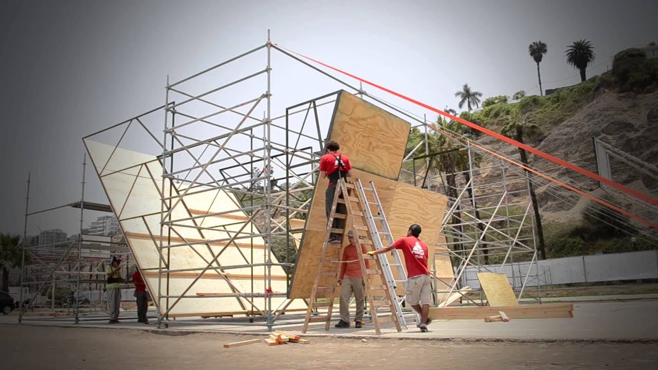 Armado del Muro - 1er Master de Bouldering en el Per&uacute;