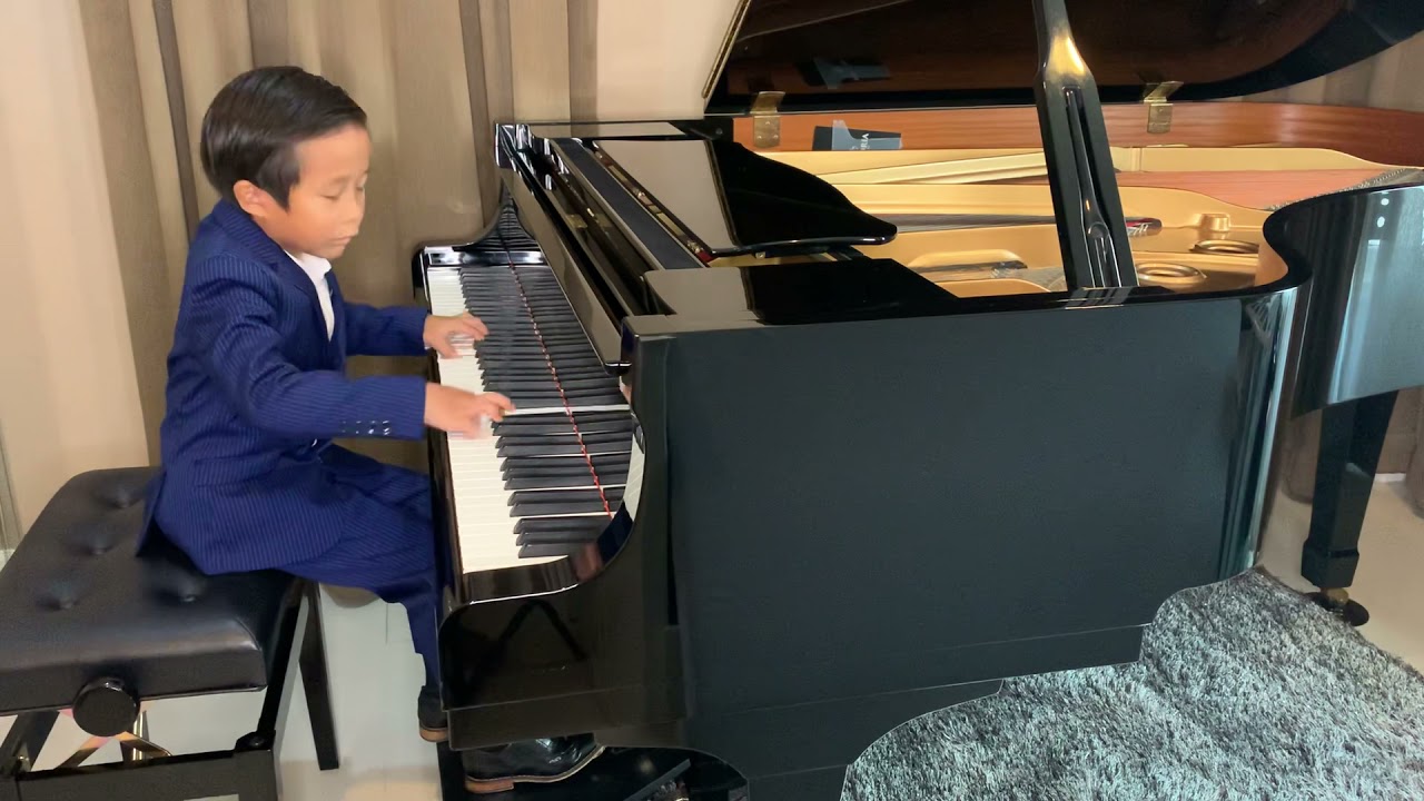 William Gillock: Valse Etude - Suppakrit Payackso (Age 7)