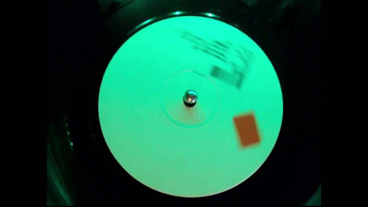 Curved Pressings 02 - Pounding Grooves Dj Zebedee Random tune of the week 