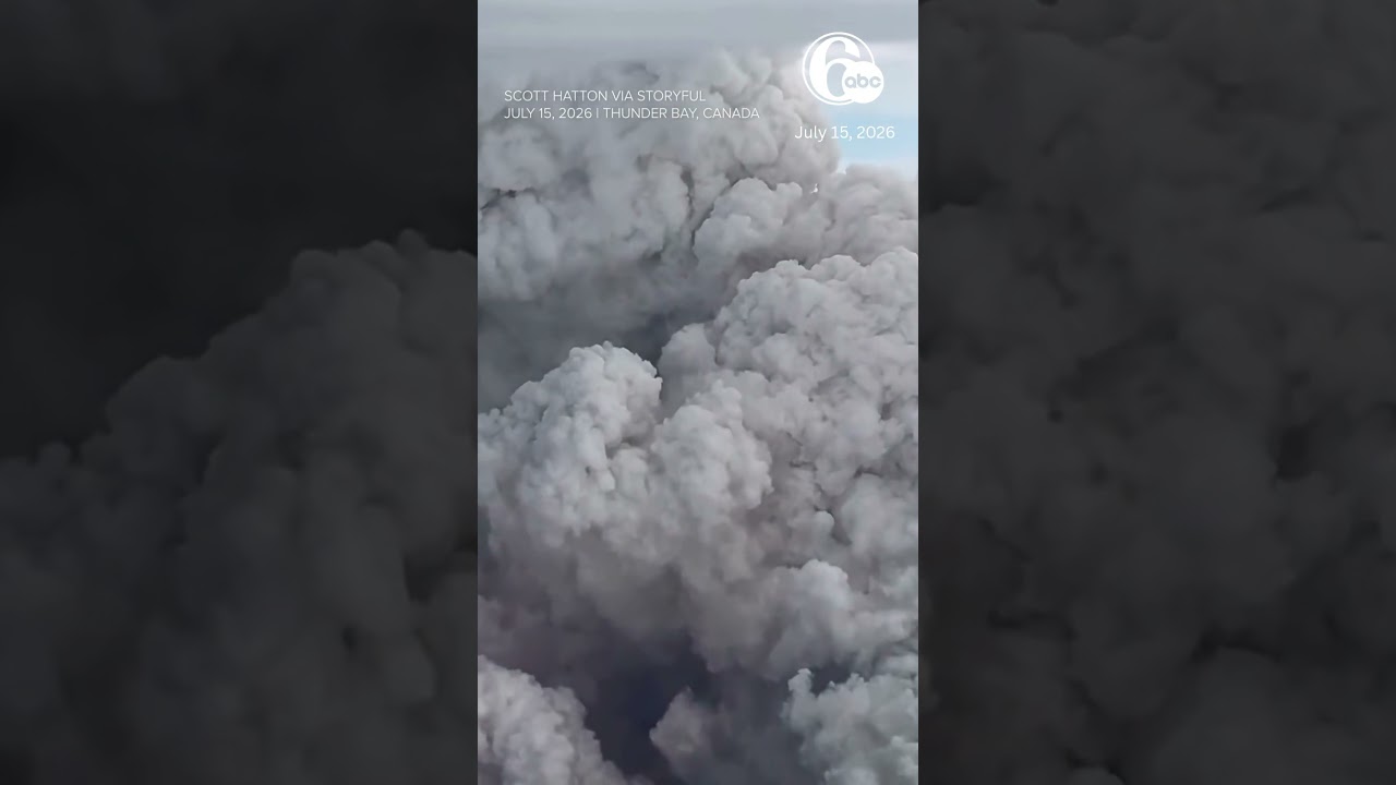 In-Cockpit Footage Shows Massive Smoke Plume From Ontario Wildfires