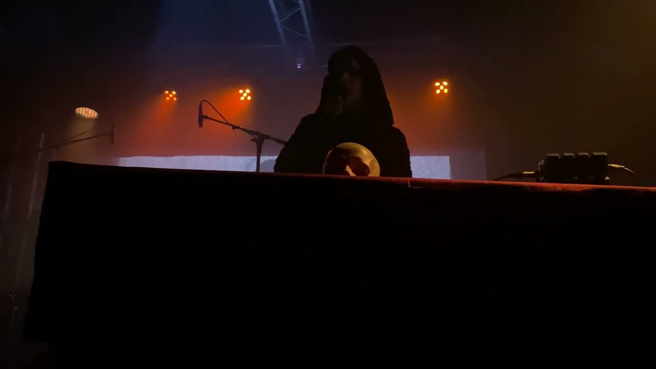 Attila Csihar & Iggor Cavalera : Complete Show Live In Saint-Ouen (11/06/2025 @ Mains D'&OElig;uvres)