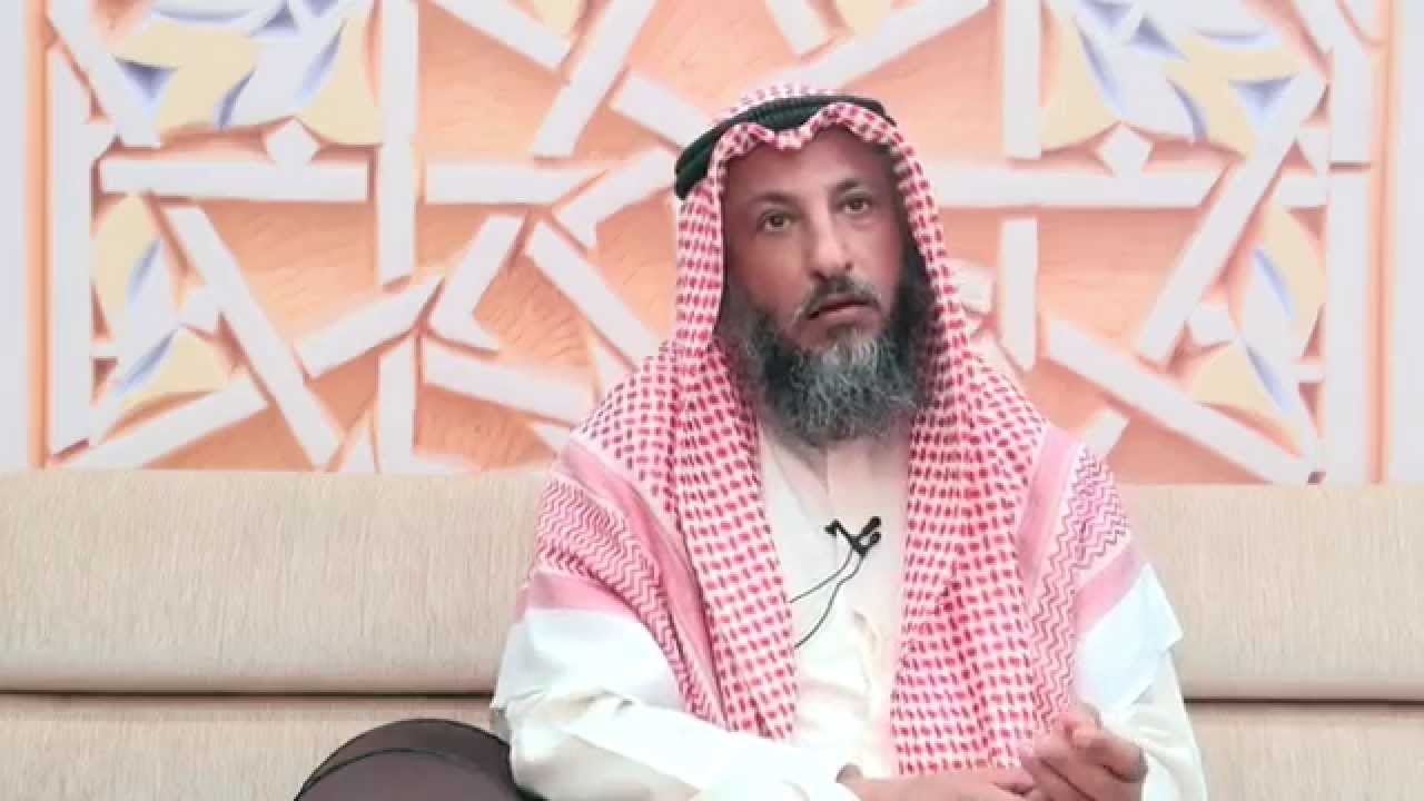هل تجوز الحركة في الصلاة؟ وهل فتح الرسول ﷺ الباب لأم المؤمنين عائشة رضي الله عنها في صلاته؟