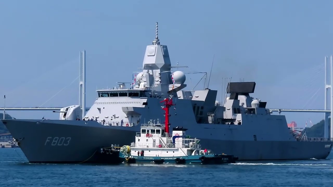 オランダ海軍 フリゲート艦 F803「トロンプ」長崎港内大回転出港 20224 06 14 2024 06 20