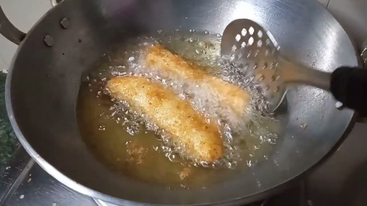 IFTAAR SPECIAL CHICKEN SPRING ROLL,full video step by step, subscribe for more videos 