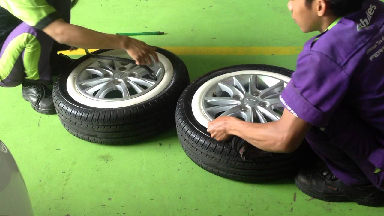 Chazzy13 - Pemasangan Whitewall Ban Mobil - Isi Nitrogen
