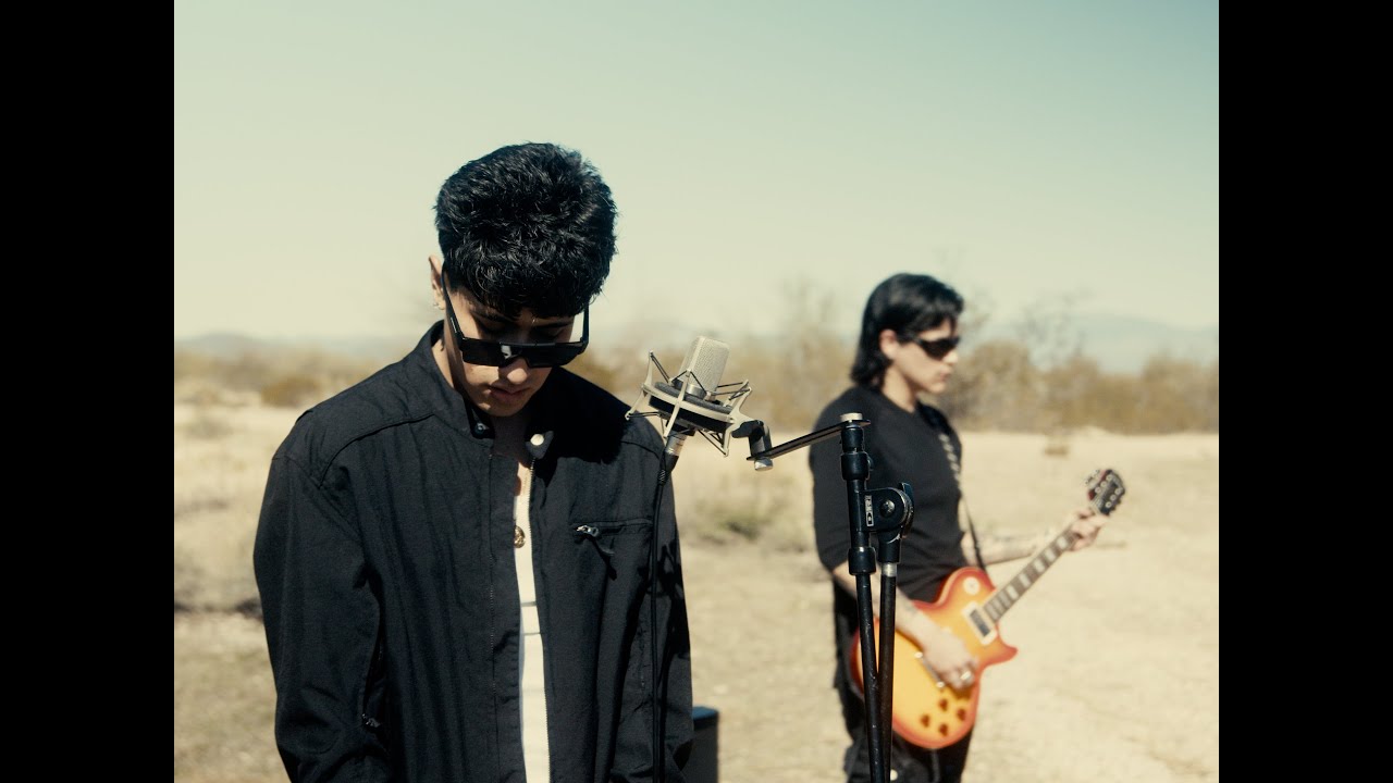 Fenix Darko - Stuck in a Loop [Official Music Video]
