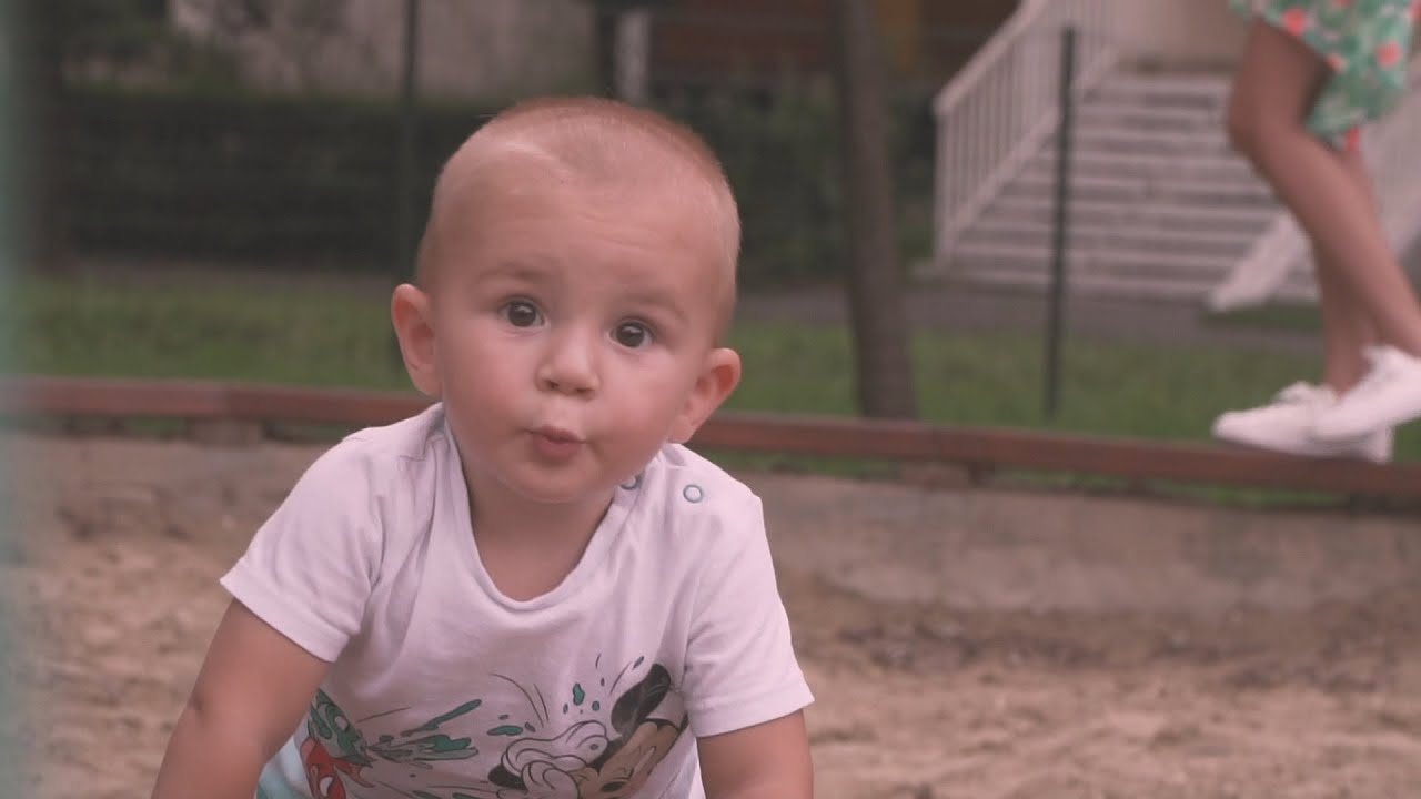 Koll&aacute;nyi Zsuzsi - Gyermek (Official Music Video)