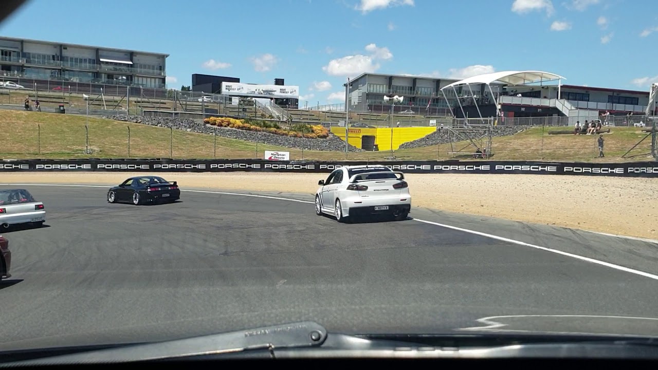 Nissan fuga 450gt at 4 & rotary Hampton downs track days 2021