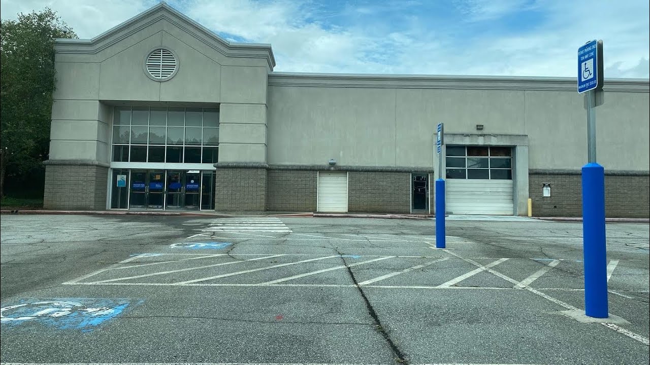 Abandoned Sears / Sears Auto Center - Northpoint Mall (Alpharetta GA)