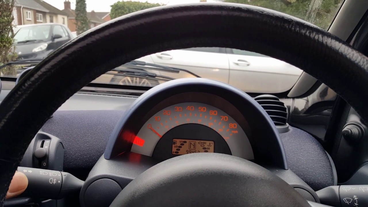 Smart Fortwo 2002 dipped beams not working. Fault finding and repair.