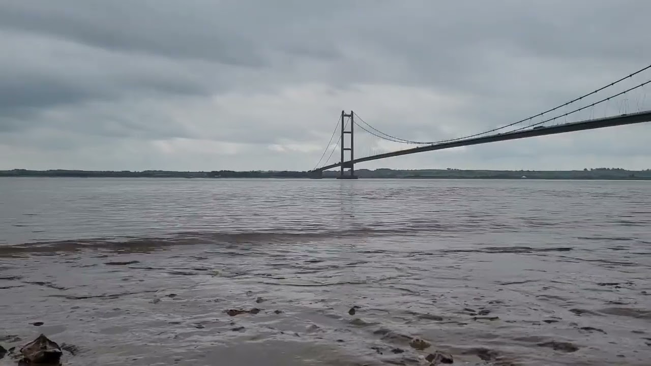 Humber Bridge/Walk by the Humber Bridge
