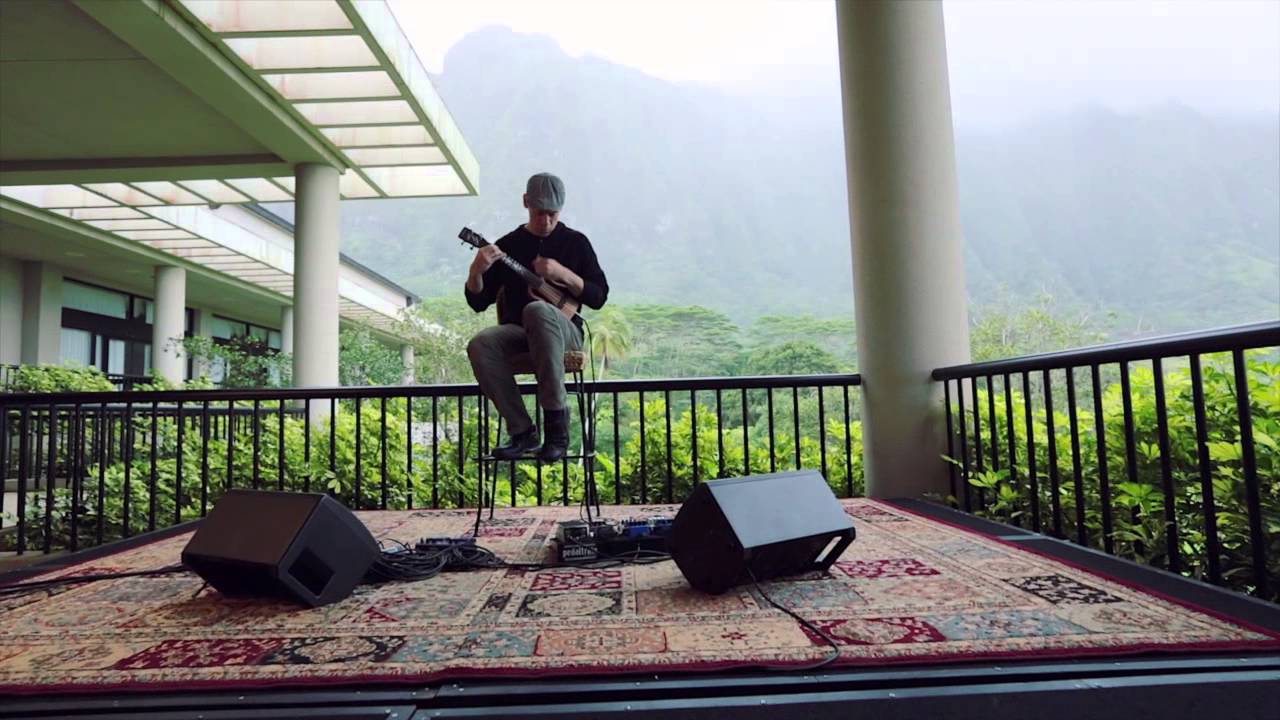 Kamuela Kahoano - Indie Man (HiSessions.com Acoustic Live!)