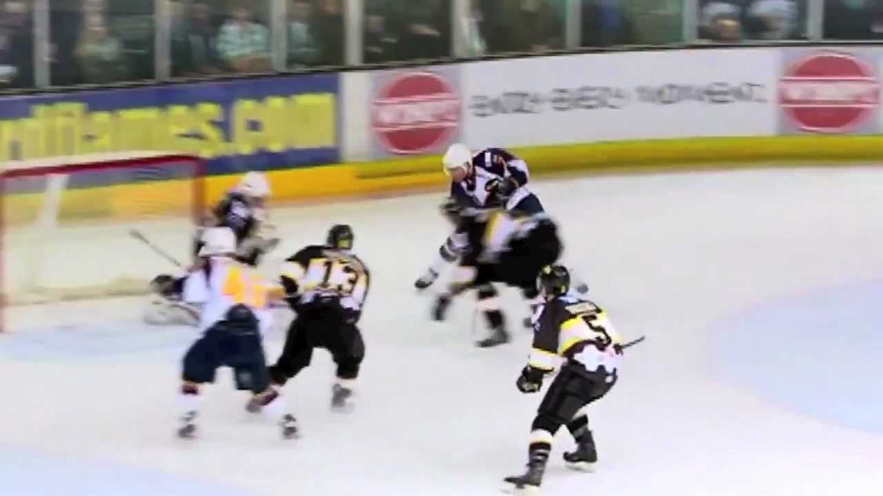 Andrew Sharp Goal and Fight vs Bracknell Bees