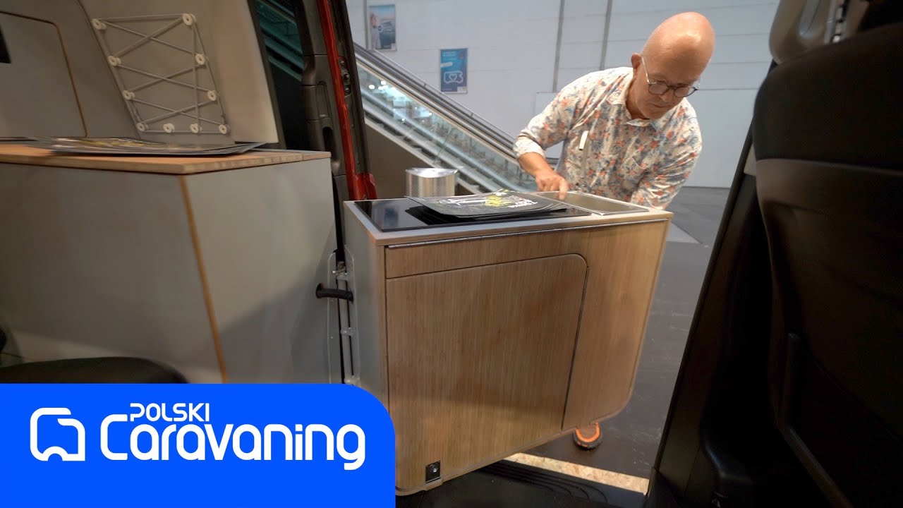Tonke Campers czyli całkowicie elektryczny kamper z obracanym aneksem kuchennym.