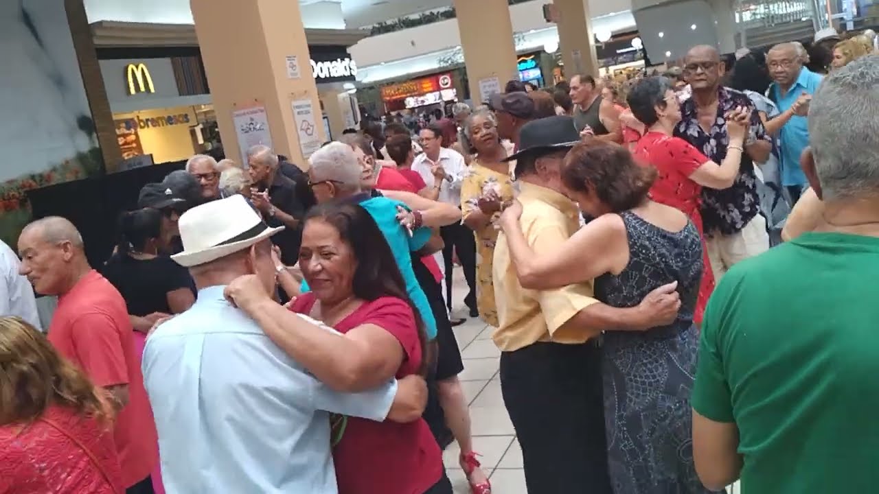 BAILÃO DO GALHARDO 🤠 no OSASCO PLAZA SHOPPING 👏 100% Gratuito 😉