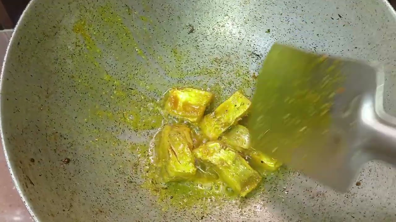 বেগুন আলু চন্দনা শুটকি দিয়ে রেসিপি 🍆🥔🌶️🌶️👌👌🥰