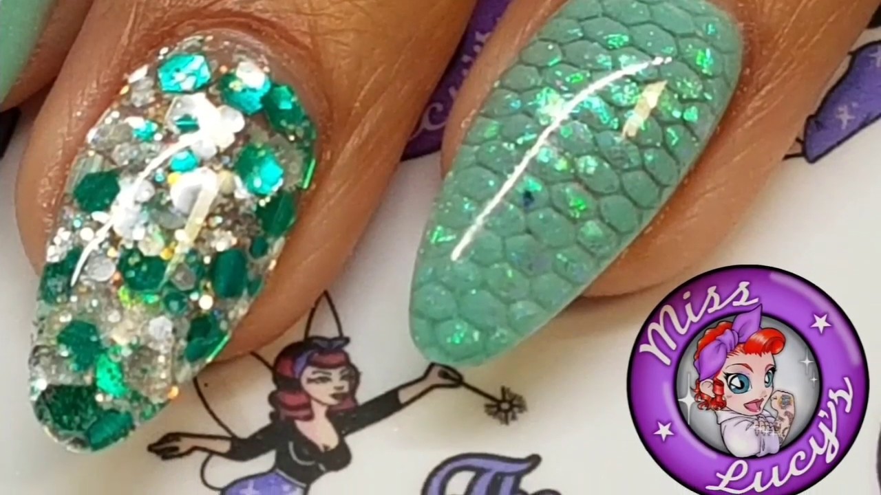 Minty Mermaid Acrylic Nails