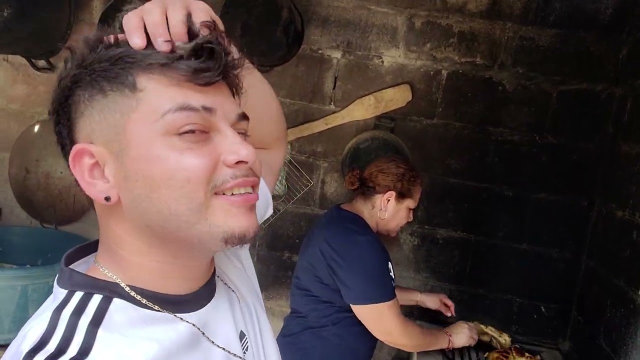 Miren mamà bro lo que esta preparando 🥵🤤 para este frio en el salvador 