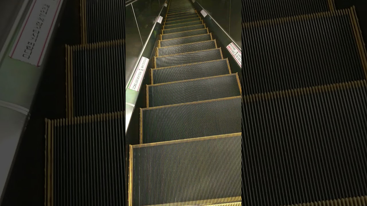 吉塚駅エスカレーター博多鳥栖方面