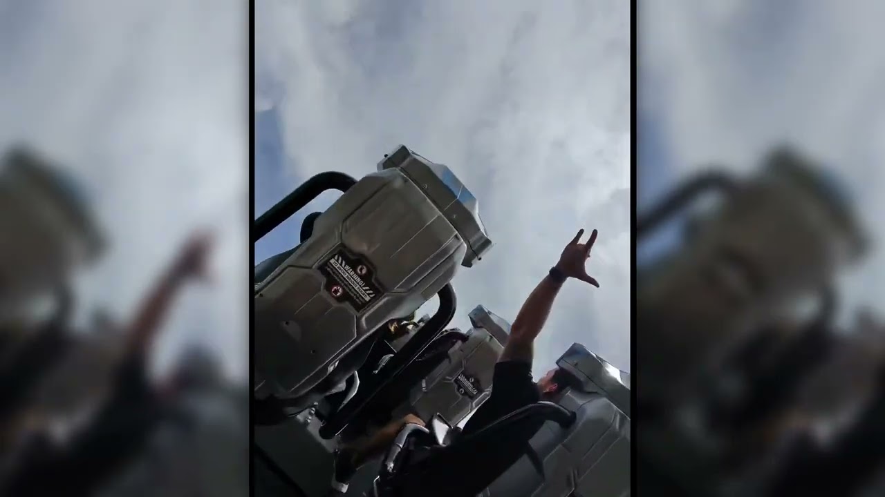 Jurassic World VelociCoaster