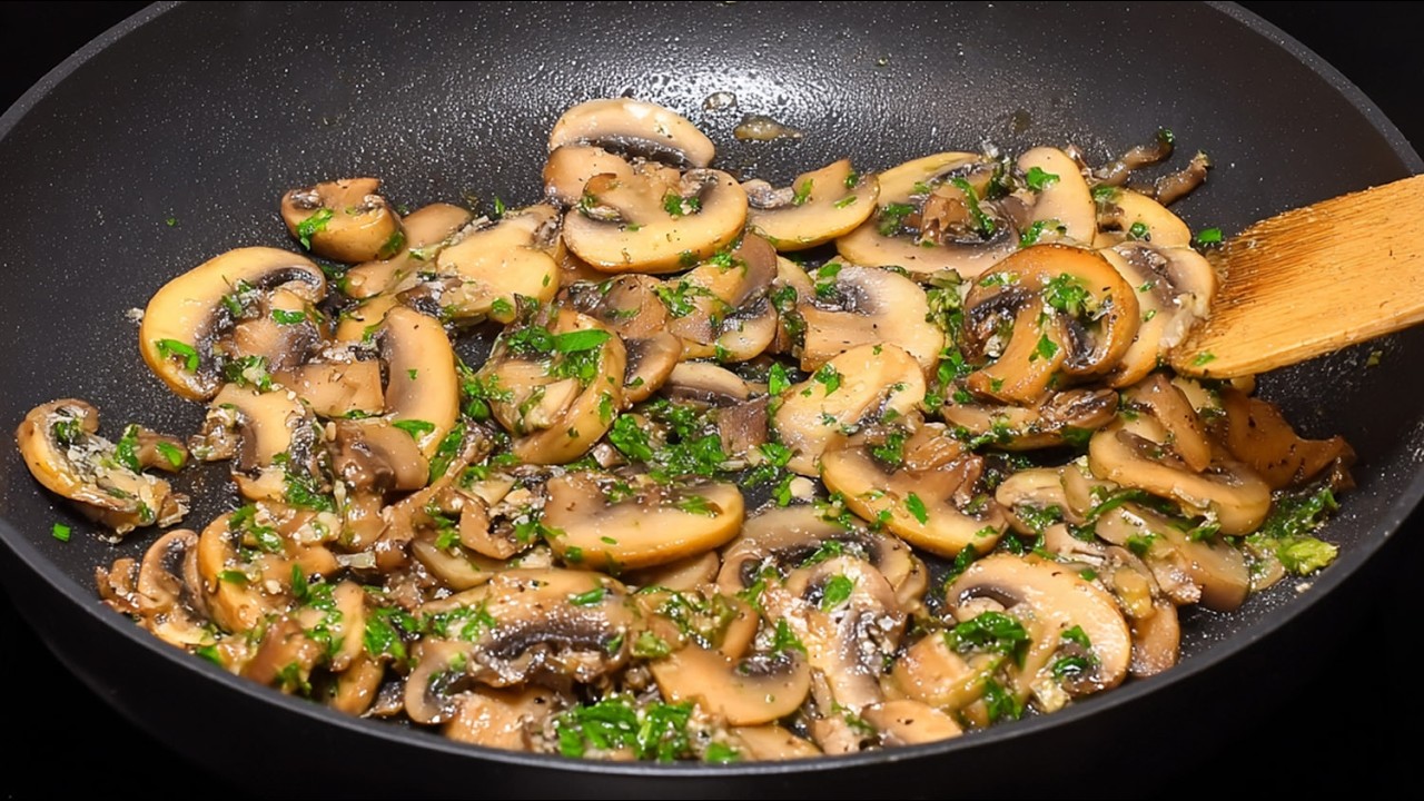 Так жарьте ШАМПИОНЫ ПРАВИЛЬНО и ВКУСНО. Рецепт жареных шампинов на сковороде!