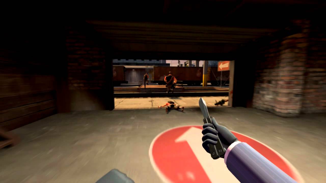 The train hates spies (TF2 fail video)