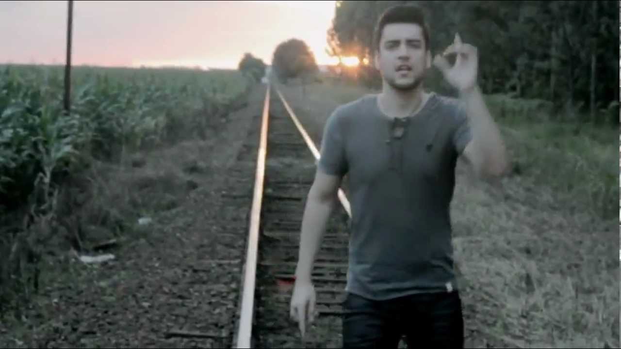 Payphone - Maroon 5 Ft. Wiz Khalifa - Cover Mr John
